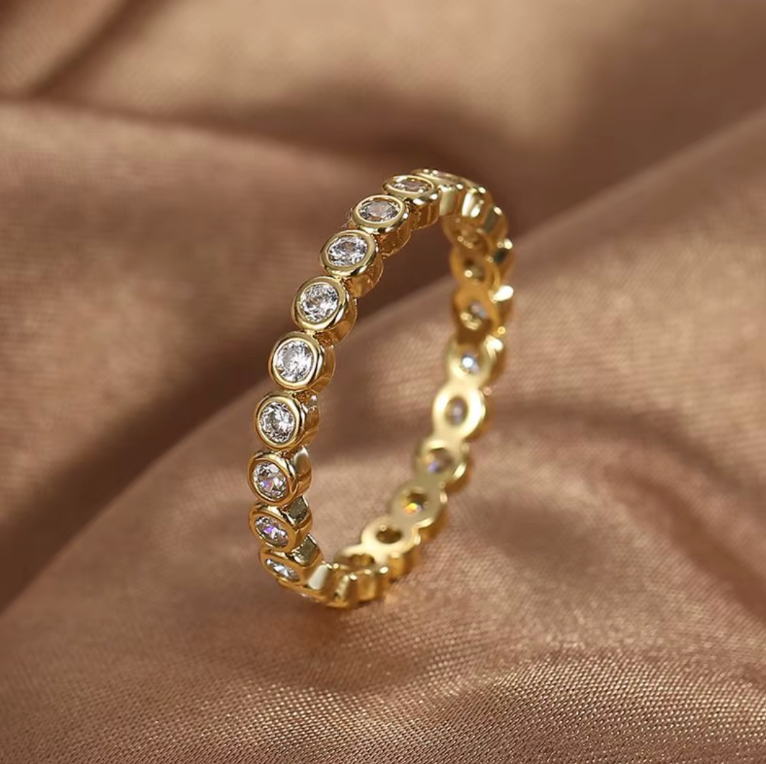 Exquisite White Zircon Engagement