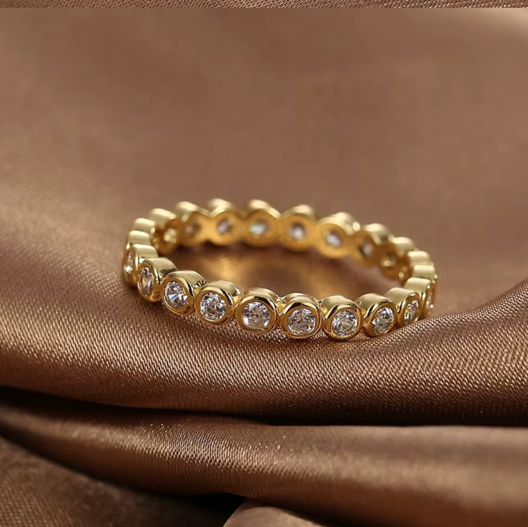 Exquisite White Zircon Engagement