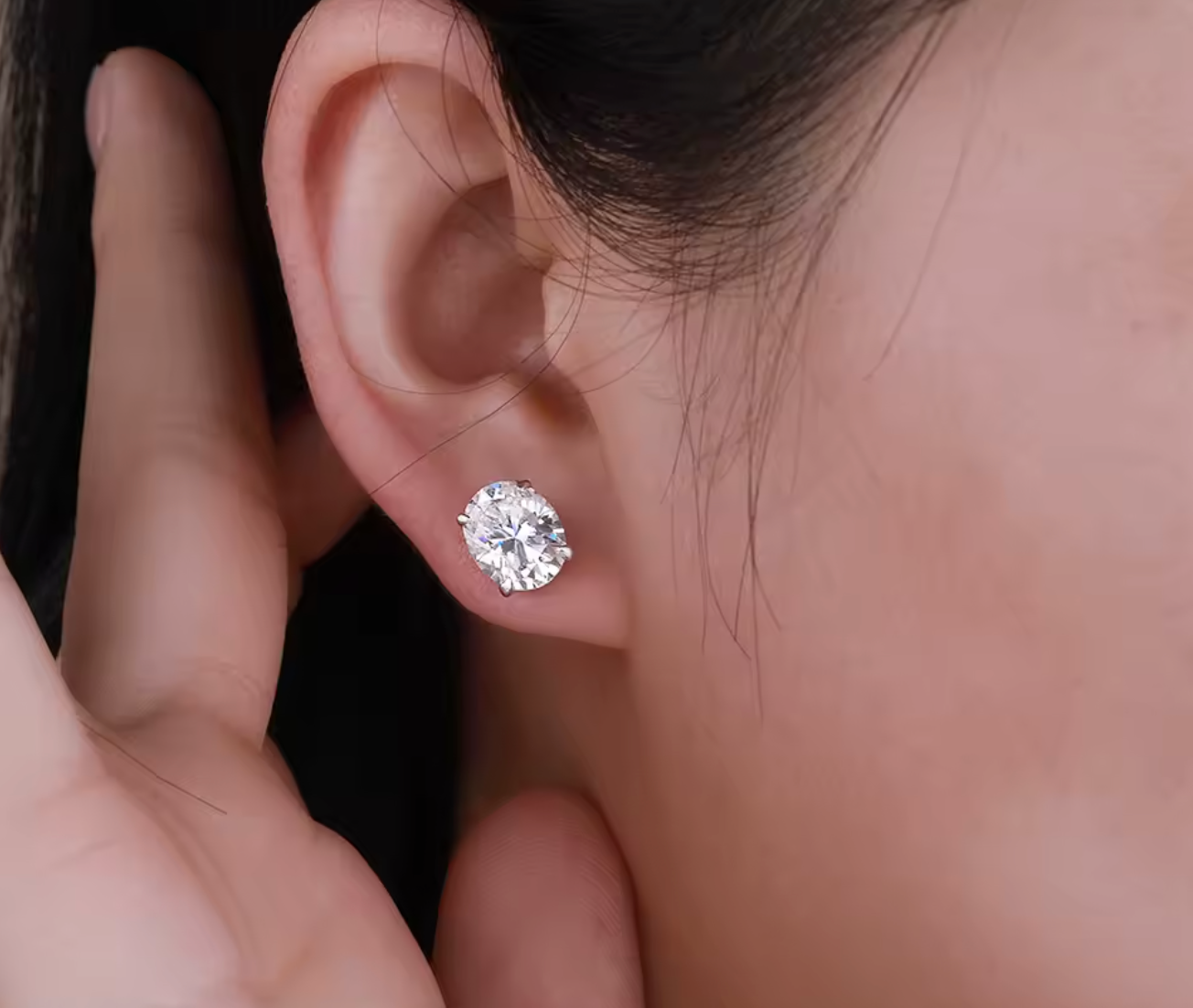 Certified 0.5-4CT Oval Cut Moissanite Stud Earrings